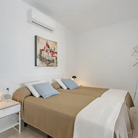 Rentonthebeach Nº4 * لوس كريستيانوس