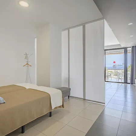 Rentonthebeach Nº4 Appartement